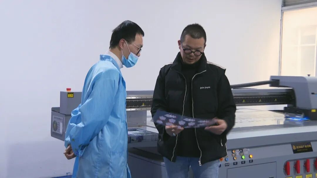 从文具到潮玩！龙港这位印刷企业家，走出一条产业新赛道