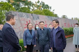 朱旗：牵头撰写联名提案，助力出版业高质量发展