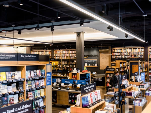 二〇二四，实体书店如何重塑价值