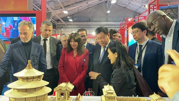 长江文化亮相2024法国巴黎国际博览会